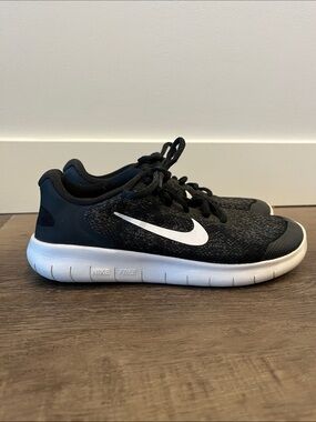 Nike Free Run GS Running Shoes 4Y Women 5.5